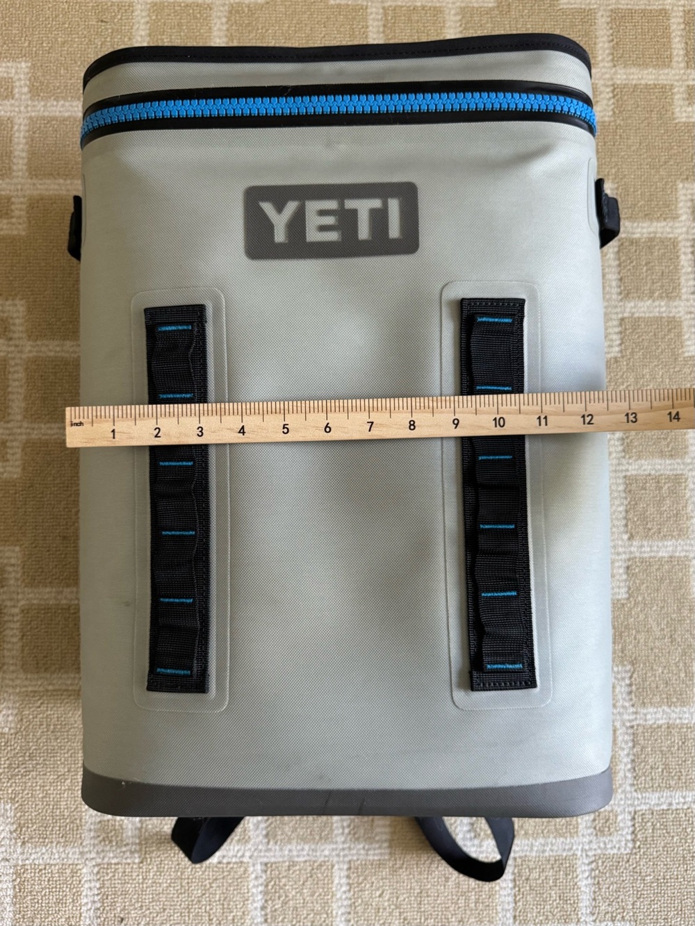 YETI Hopper BackFlip 24 Soft Backpack Cooler Gray Blue Waterproof Insulated - Picture 13 of 15